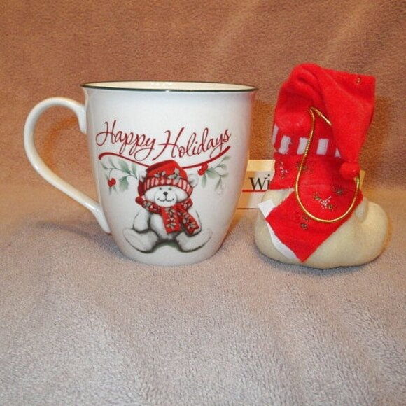 Pfaltzgraff Winterberry Christmas Mug & Teddy Bear Ornament Holiday Gift Set NEW - Picture 6 of 12